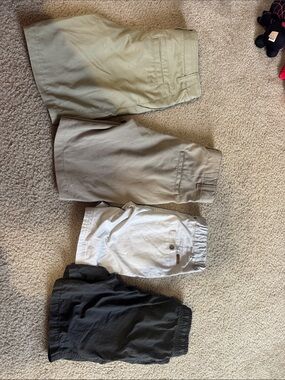 Bundle of 4 shorts Under Armour Kids Shorts Set - Tan, Khaki, Light Gray, Black